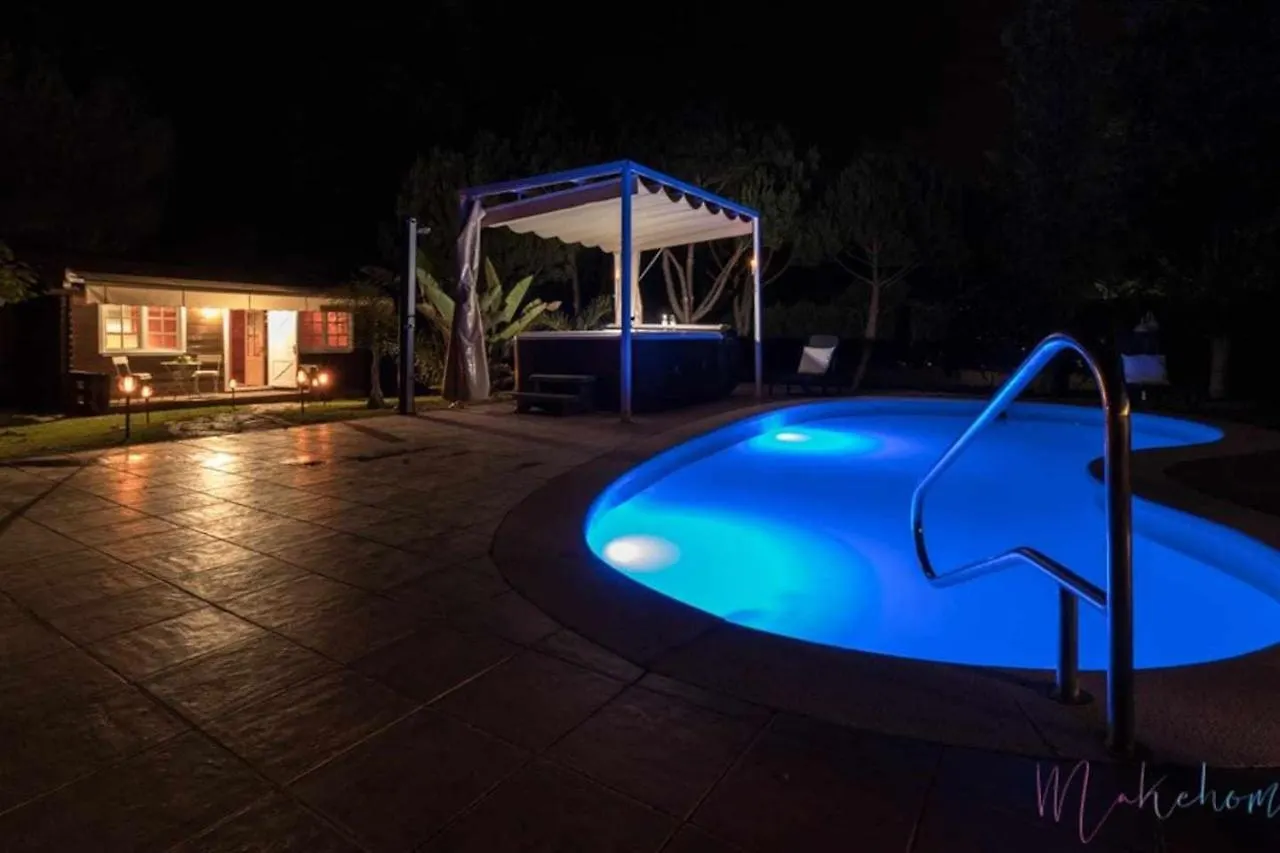 Bungalow Espectacular Garaje Piscina Y Jacuzzi Aljaraque